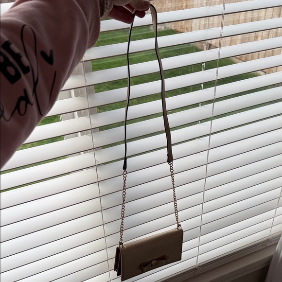 Elegant Gold Women's wallet/purse/clutch - Picture 3 of 6